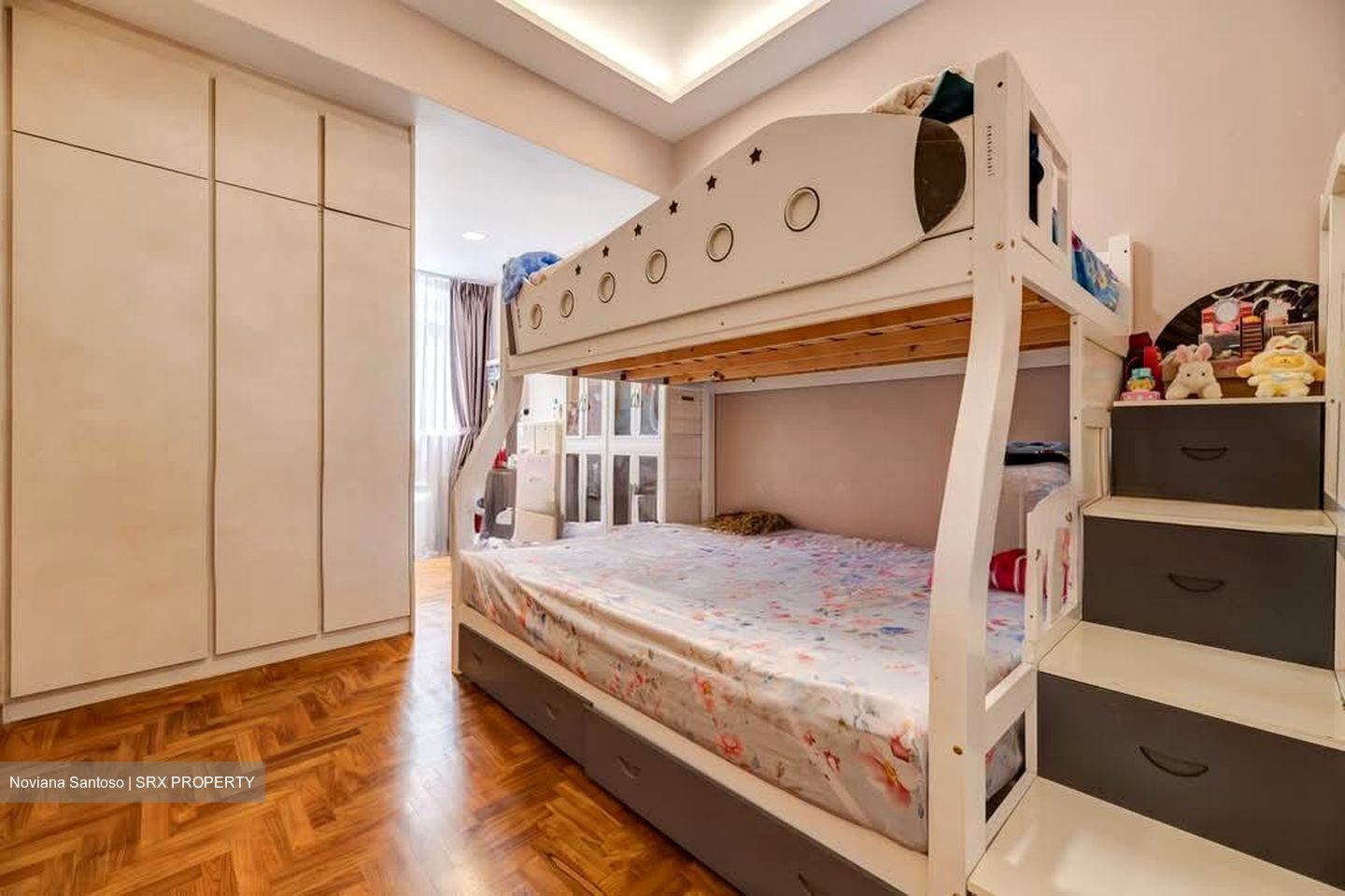 Loyang Villas (D17), Terrace #574733031